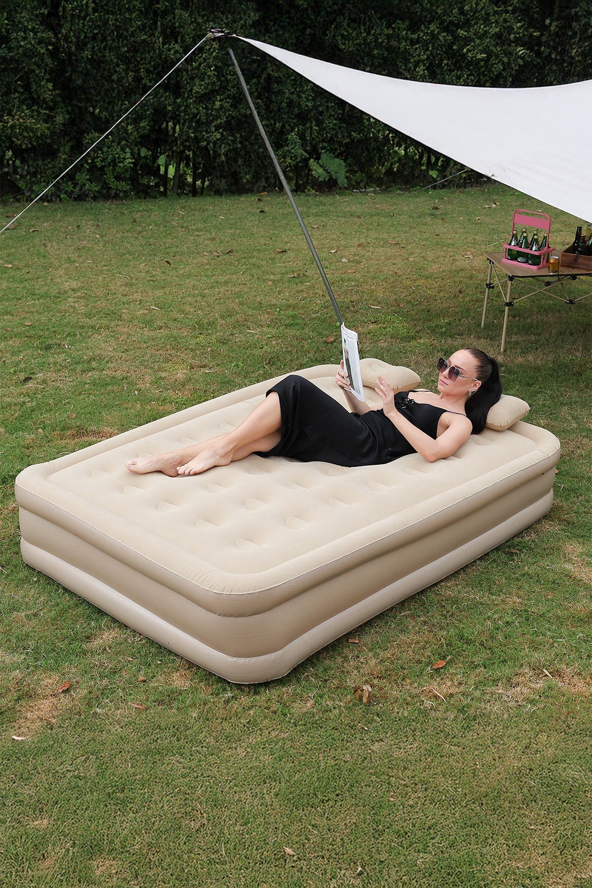 Double-Layer Inflatable Air Mattress – Built-In Rechargeable Air Pump, Ultra-Soft Plush Surface, Waterproof & Durable Design